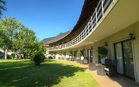 Azambezi River Lodge